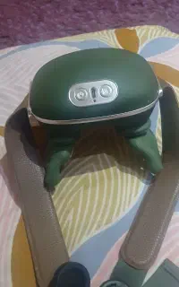 ماساژور گردن و شانه