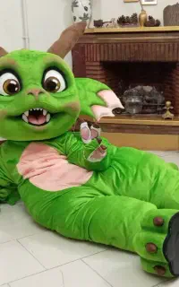 عروسک تنپوش عروسکی اژدها،بارش حباب