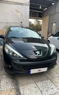 207 سقف فلز اتومات مشکی 1403 در حد صفر