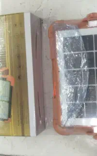 چراغ خورشیدی وشارژی