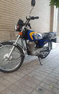 هندا ۱۲۵ با یک سال بیمه