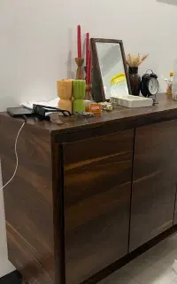 کنسول و جاکفشی