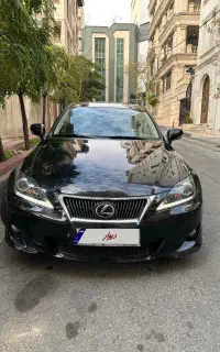 لکسوس IS300 مشکی