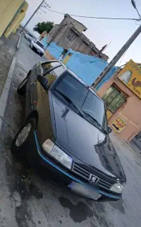 ۴۰۵ مدل ۸۴ تو کرم بی رنگ شاستی سالم
