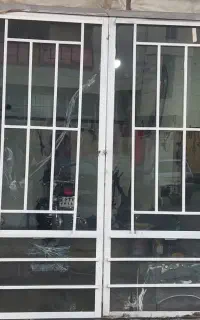 درب مغازه ۴ لنگه تازه ساخت نرده متحرک