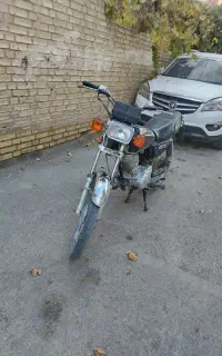 موتور 125 مدل 82 بیمه دار