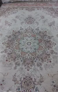 فرش ۱۲ متری سالم ۱۰۰۰۰۰۰۰ تومان