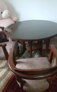 میزنهار خوری چهار نفره در حد نو