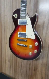 انواع گیتار الکتریک les paul و طرح فندر تاگیما