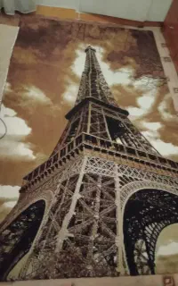 گلیم فرش طرح برج ایفل