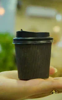 لیوان کاغذی یکبارمصرف