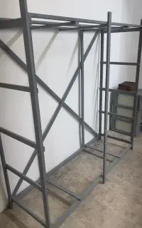 رگال لباس از جنس چوب