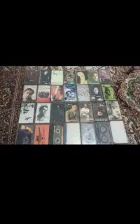 تعدادی کاست در حد نوکاملا سالم بدون شکستگی