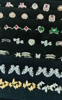 فروشنده خانم