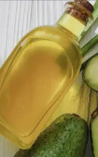 روغن آووکادو برای آرامش بدن .جسم سالم