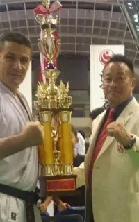 مدرسه قهرمان پروری کیوکوشین کاراته گلبهار