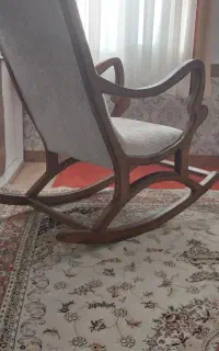 صندلی راک چوبی
