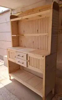 نجار.آلاچیق کلبه ومصنوعات چوبی