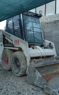 بابکت مینی لودر
