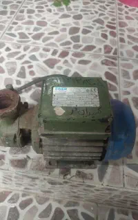 پمپ آب برقی