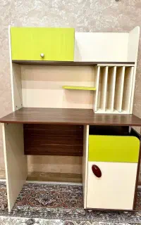 میز تحریر برند ژیک