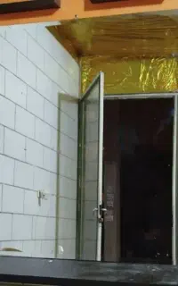 آینه بدون قاب