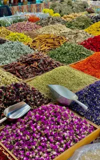 استخدام نیروی خانم در عطاری