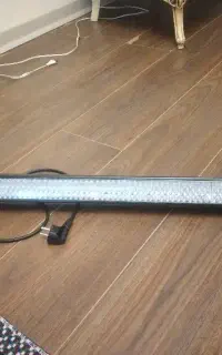 نور افکن بزرگ با چند مدل رقص نور تنظیم با اهنگ