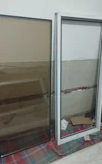 پنجره ثابت  نور گیر المنیوم با شیشه دوجداره