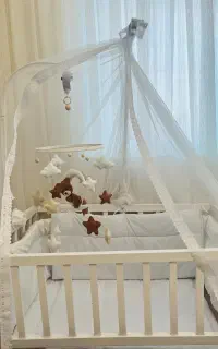 تخت و گهواره نوزاد