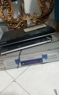 دو دستگاه دی وی دی ویک دستگاه سیدی