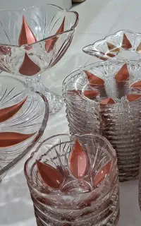 سرویس کریستال ژاپنی بفروش میرسد