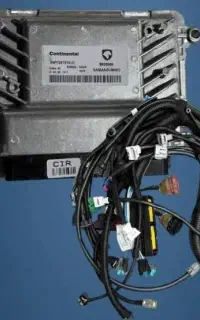 خدمات ایسیو کامپیوتر و سیمکشی ماشین (باتری) کولر