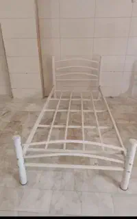 تخت فلزی یک نفره