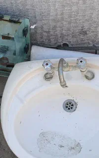 روشویی پایه واینه