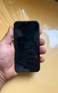 ایفون ۱۱نرمال