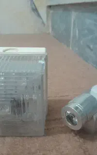 دو تا چراغ ساختمان