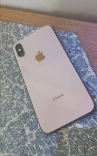 ایفون xs
