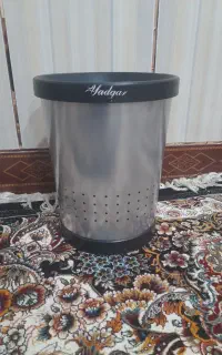 سطل آشغال فلزی