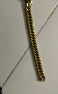 یه عدد دستبند دارم