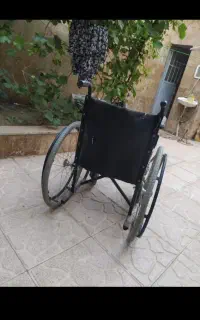 ویلچر اصن کار نکردیم باهاش