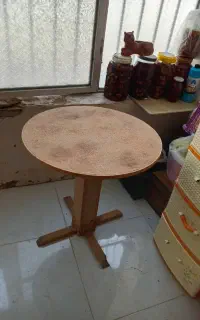 میز گرد  و میز  صفحه شیشه ای
