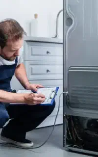 تعمیرات یخچال وشارژگازتعویض موتور بانازلترین قیمت.