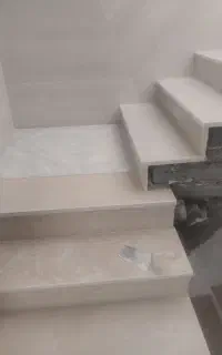 کاشی‌کاری ساختمان وبازسازی