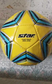 توپ فوتسال star ( سایز ۴ ) دست دوم در حد نو