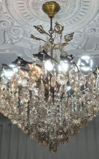 لوستر برنز /