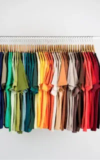 فروشنده خانم