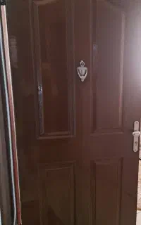 درب ورودی آپارتمان