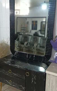 تعدادی لوازم آرایشگاه یکجا و تکی به فروش میرسد