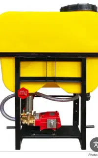 سمپاشی مزارع کشاورزی